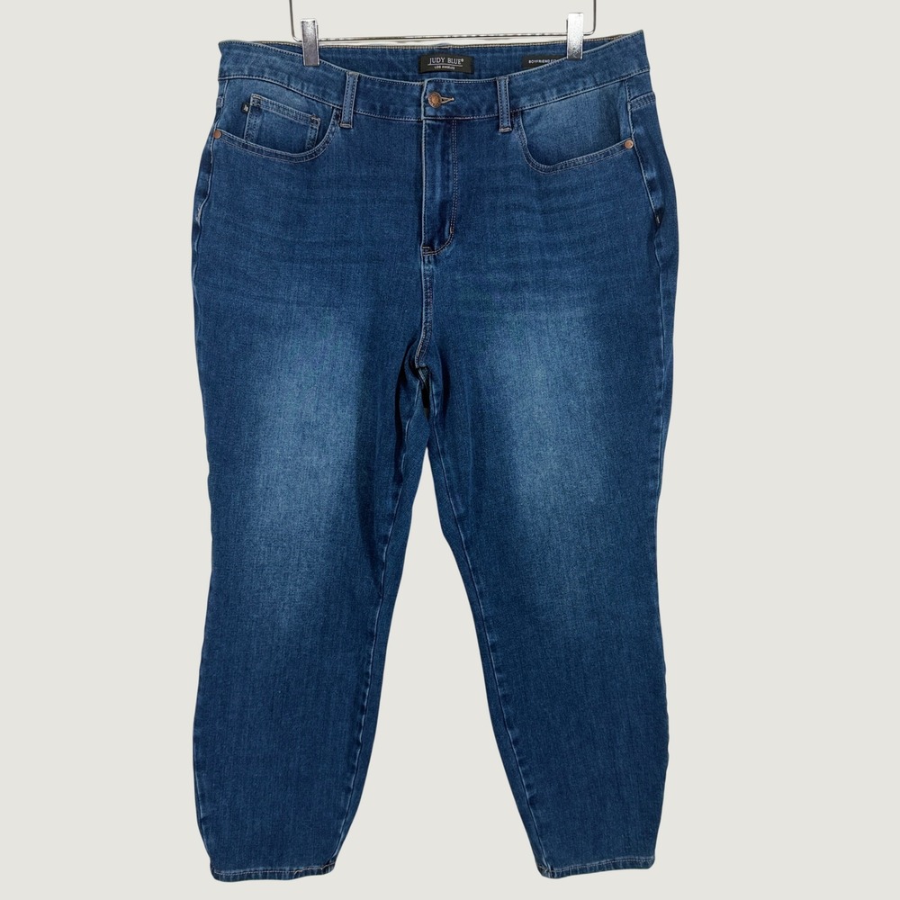 Judy Blue Boyfriend Jeans Women 20W Blue Medium Wash Stretch JB88207